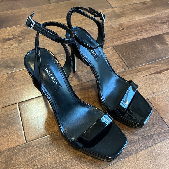 Nine West Heels- tall and sexy! - Picture 1 of 7